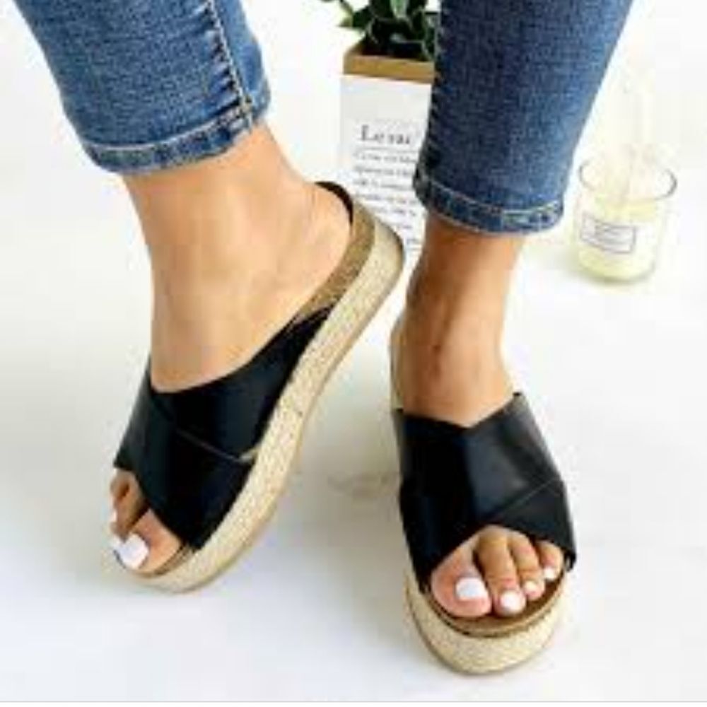 BRAND NEW SAM EDELMAN WOMEN"S KORINA PLASFORM SANDAL